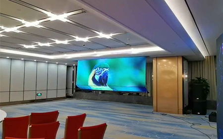 flexible-led-curtain-screen-638483670485533605.jpg